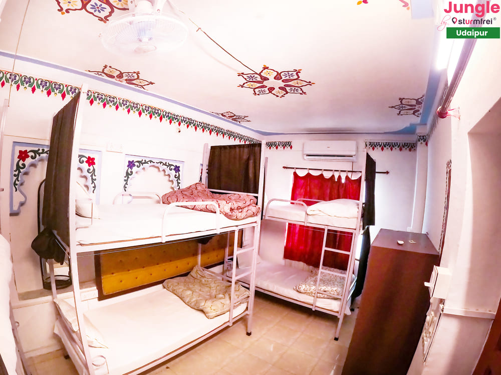 4-Bed Mixed AC Dorm (3)