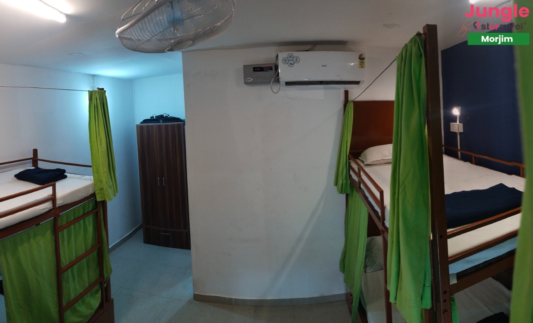 best hostel in Morjim