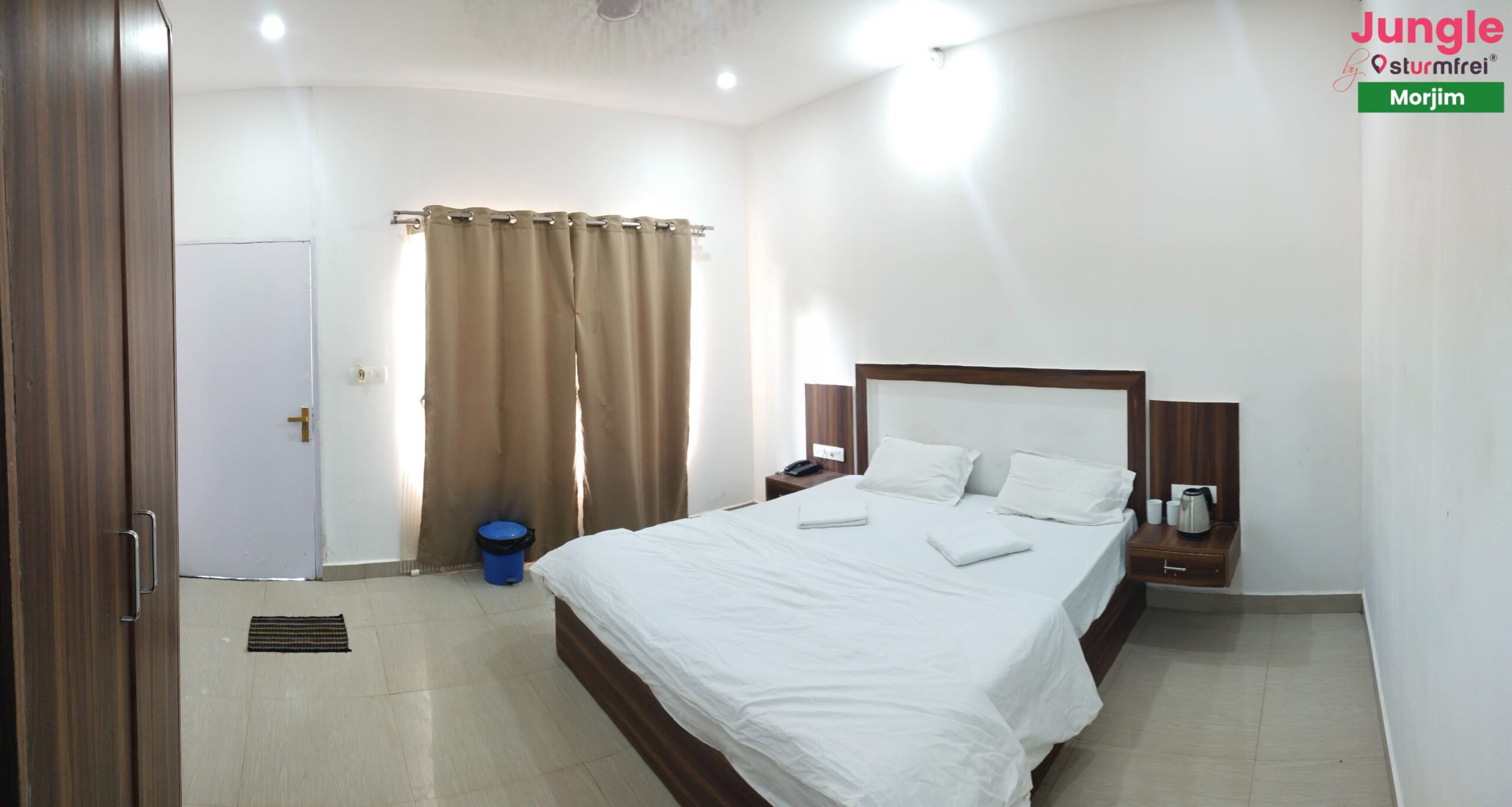 best hostel in Morjim